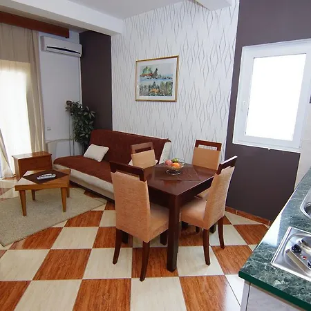 Gaga Frühstückspension Budva